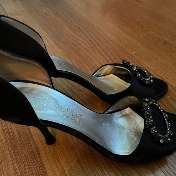 Anne Klein Black Rhinestone peep toe heels size 7.5 - Picture 1 of 6